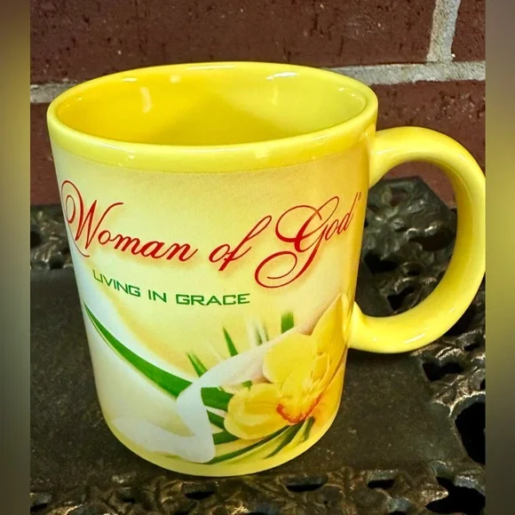 2007 Yellow Floral 'Woman of God-Living in Grace” Mug by CTA with Box - Picture 3 of 6